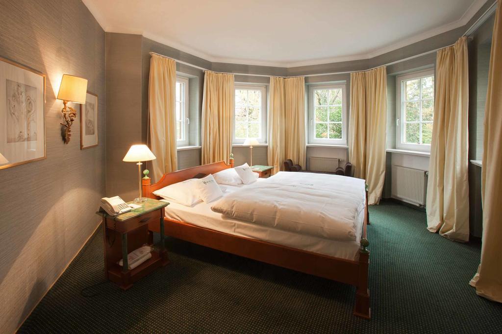 Hotel Romantik Hof Zur Linde Munster (North Rhine-Westphalia)
