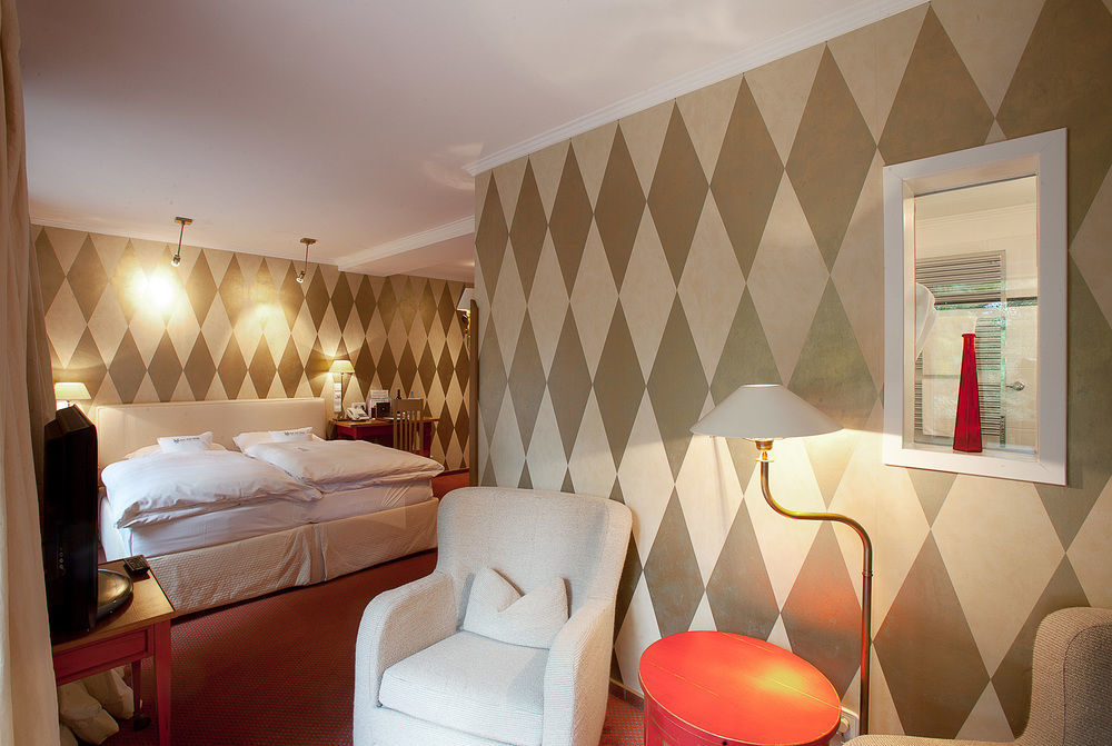 Romantik Hof Zur Linde Hotel